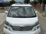 Toyota Vellfire 2011 года за 5 800 000 тг. в Атырау