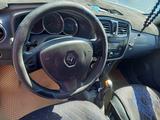 Renault Sandero 2015 годаүшін3 300 000 тг. в Актобе – фото 4