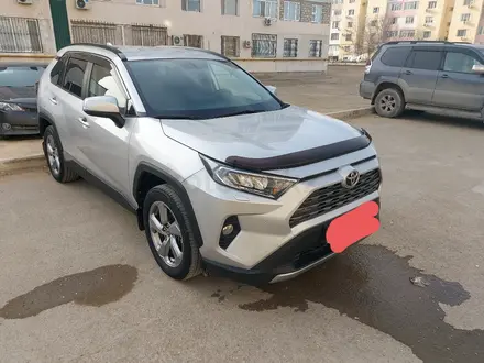 Toyota RAV4 2020 года за 20 000 000 тг. в Актау – фото 3