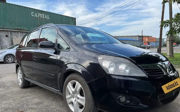 Opel Zafira 2009 года за 3 500 000 тг. в Семей