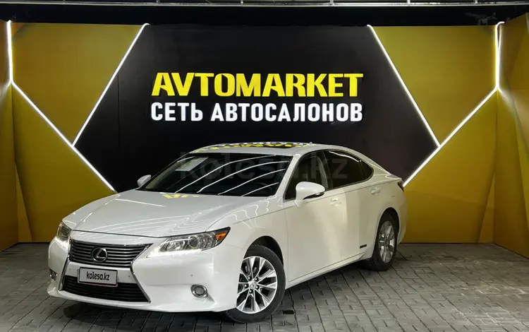 Lexus ES 300h 2014 года за 7 250 000 тг. в Актау