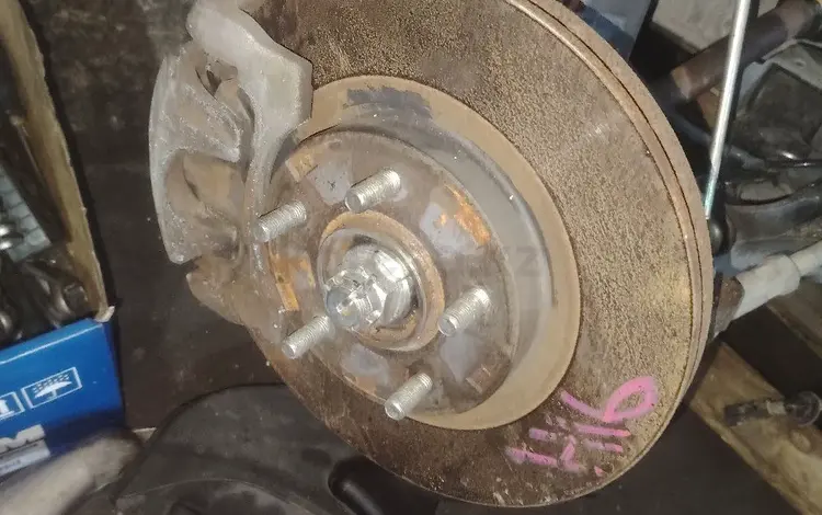 Тормозные диски за 15 000 тг. в Алматы