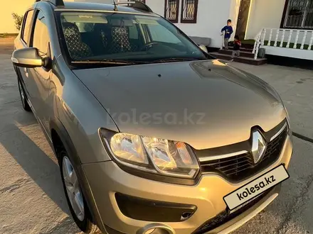 Renault Sandero 2016 годаүшін4 400 000 тг. в Актау