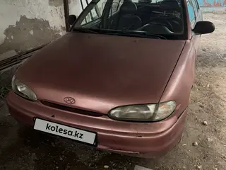 Hyundai Accent, 1996