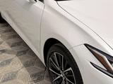 Lexus ES 250 2022 годаүшін21 500 000 тг. в Атырау – фото 3