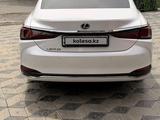 Lexus ES 250 2022 годаүшін21 500 000 тг. в Атырау – фото 2