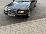 Mercedes-Benz C 180 1998 годаfor1 300 000 тг. в Караганда