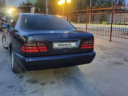Mercedes-Benz E 280 1997 года за 2 700 000 тг. в Алматы – фото 6