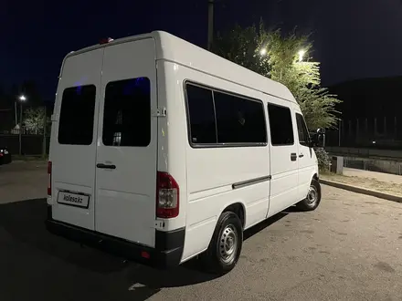 Mercedes-Benz Sprinter 2004 года за 6 800 000 тг. в Есик – фото 12