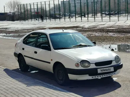 Toyota Corolla 1998 года за 1 150 000 тг. в Астана – фото 4