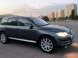 Volkswagen Touareg 2007 годаүшін4 990 000 тг. в Алматы – фото 2