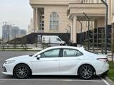 Toyota Camry 2021 года за 17 700 000 тг. в Туркестан – фото 5