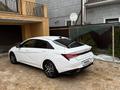 Hyundai Elantra 2022 годаfor9 900 000 тг. в Атырау – фото 8