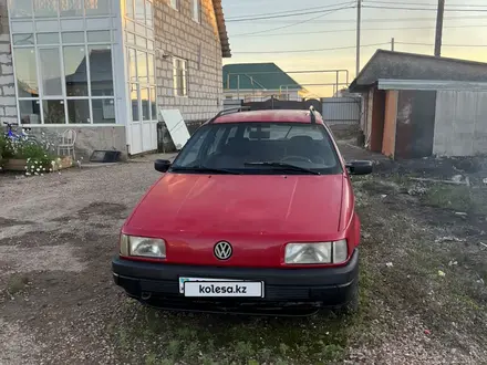 Volkswagen Passat 1993 года за 700 000 тг. в Астана – фото 5