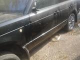 Land Rover Range Rover 2003 года за 1 500 000 тг. в Талдыкорган – фото 2