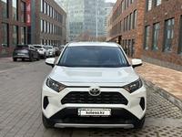 Toyota RAV4 2021 годаүшін14 200 000 тг. в Алматы