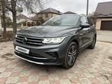 Volkswagen Tiguan 2021 года за 15 900 000 тг. в Уральск