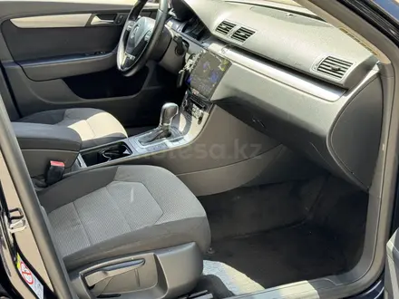 Volkswagen Passat 2011 года за 5 290 000 тг. в Алматы – фото 7