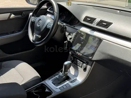 Volkswagen Passat 2011 года за 5 290 000 тг. в Алматы – фото 9