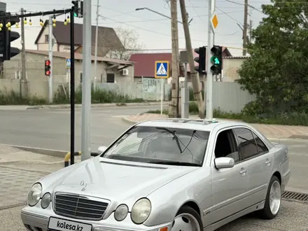 Mercedes-Benz E 320 2002 года за 4 900 000 тг. в Атырау