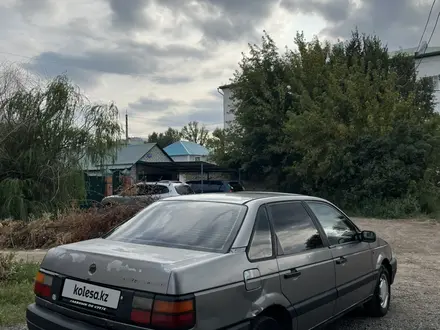 Volkswagen Passat 1991 года за 1 100 000 тг. в Уральск – фото 5