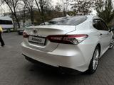 Toyota Camry 2019 года за 12 900 000 тг. в Туркестан – фото 4