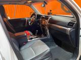 Toyota 4Runner 2016 годаүшін16 000 000 тг. в Атырау – фото 4
