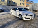 Toyota Camry 2013 года за 6 300 000 тг. в Уральск – фото 2