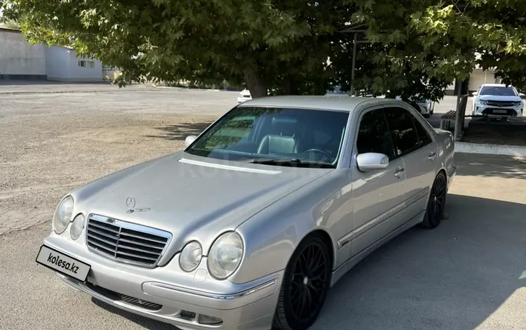 Mercedes-Benz E 500 2001 годаfor6 900 000 тг. в Шымкент