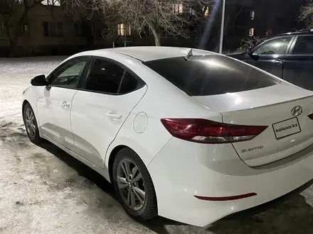 Hyundai Elantra 2018 года за 2 100 000 тг. в Актобе