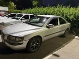 Volvo S60 2002 года за 1 800 000 тг. в Караганда – фото 2