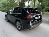 Toyota RAV4 2022 годаfor16 500 000 тг. в Алматы – фото 2