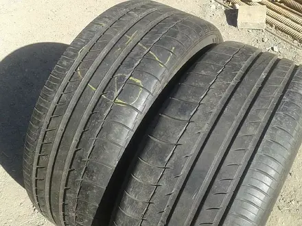 Шины 235/45 R17 — (Франция), летние, в иде за 60 000 тг. в Астана – фото 2