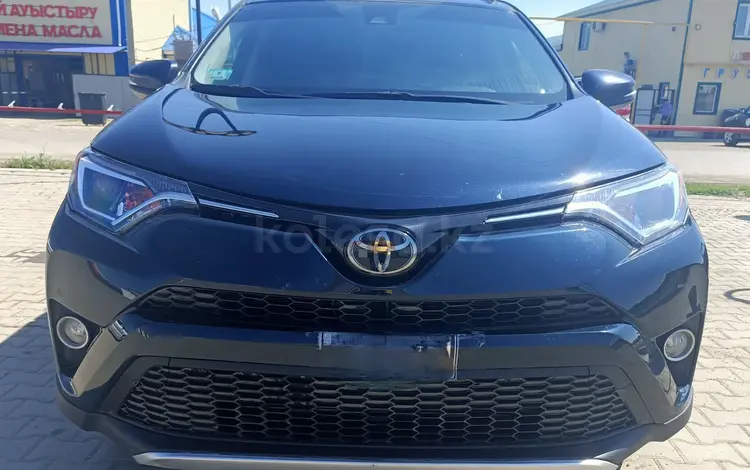 Toyota RAV4 2018 годаfor10 500 000 тг. в Актобе