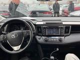 Toyota RAV4 2018 годаүшін10 500 000 тг. в Актобе – фото 3