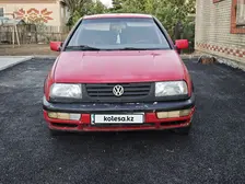 Volkswagen Vento, 1992