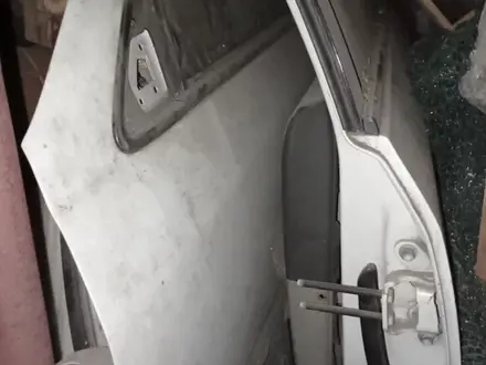 Крышка багажника, двери за 10 000 тг. в Алматы – фото 2