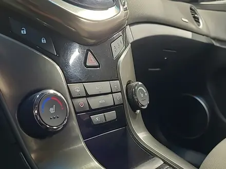 Chevrolet Cruze 2013 года за 2 980 000 тг. в Алматы – фото 18