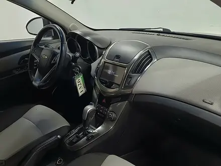 Chevrolet Cruze 2013 года за 2 980 000 тг. в Алматы – фото 13