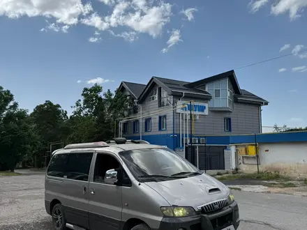 Hyundai Starex 2002 года за 2 620 000 тг. в Шымкент – фото 4