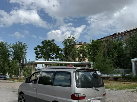 Hyundai Starex 2002 года за 2 620 000 тг. в Шымкент – фото 2