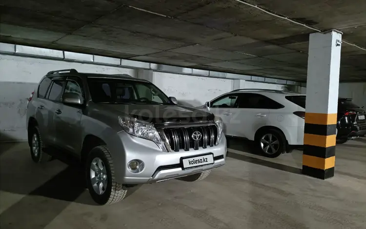 Toyota Land Cruiser Prado 2014 годаfor18 800 000 тг. в Актобе