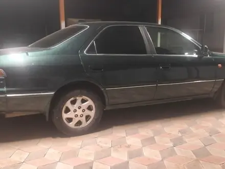 Toyota Camry 1998 года за 3 000 000 тг. в Алматы