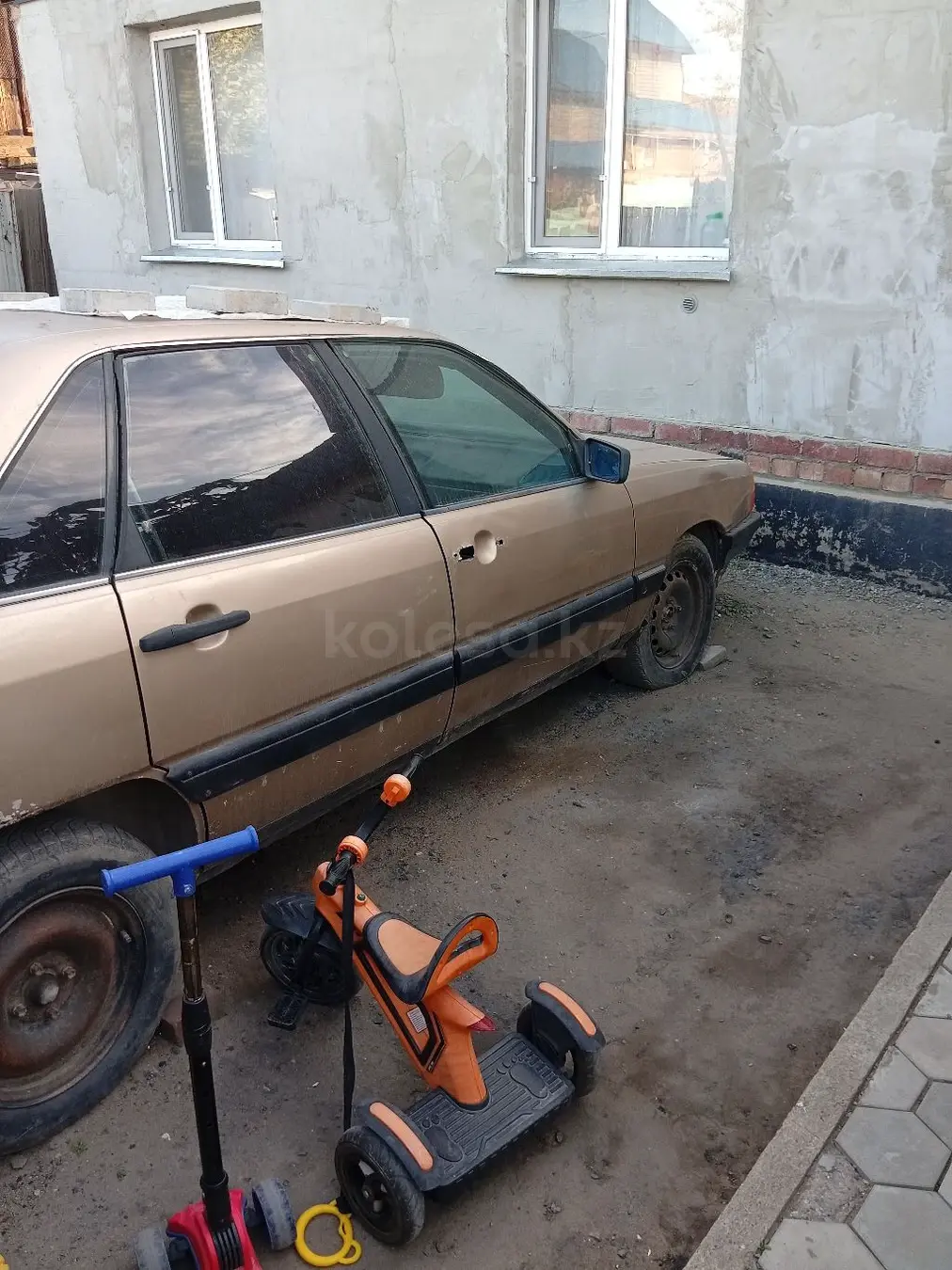 Audi 100, 1987
