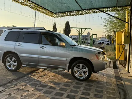 Toyota Highlander 2002 года за 8 200 000 тг. в Шымкент – фото 4