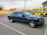 Mercedes-Benz E 200 1991 годаfor2 000 000 тг. в Шымкент