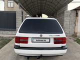 Volkswagen Passat 1995 года за 1 800 000 тг. в Шымкент – фото 5