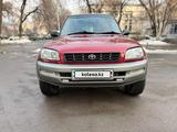 Toyota RAV4 1994 года за 3 000 000 тг. в Усть-Каменогорск – фото 2