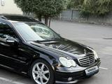 Mercedes-Benz C 320 2001 года за 3 400 000 тг. в Алматы – фото 3