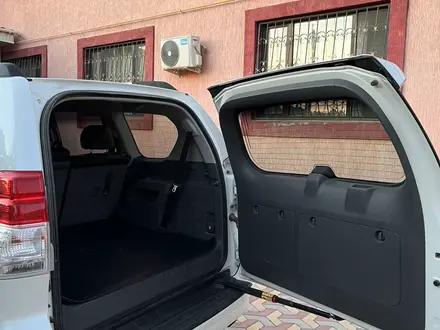 Toyota Land Cruiser Prado 2012 года за 19 000 000 тг. в Актау – фото 16